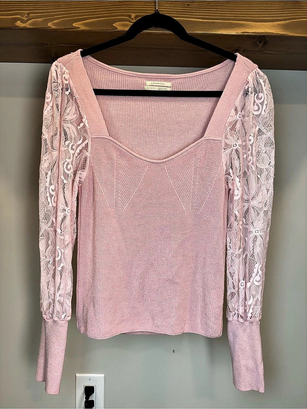 Anthropologie Pink Lace Sleeve Sweater Size S/M - Picture 4 of 8
